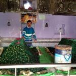 दार्शनिक स्थल, धार्मिक स्थल About 15 km away from Hirangaon, Firozabad, on the banks of the Yamuna, is the Makvara of Sufi Shahe, where there is a fair every year and there is also Urhassa on the Sufi Shah’s mazar at the above site, there are people in the fair from the Muslim and Hindu reverence of the city.